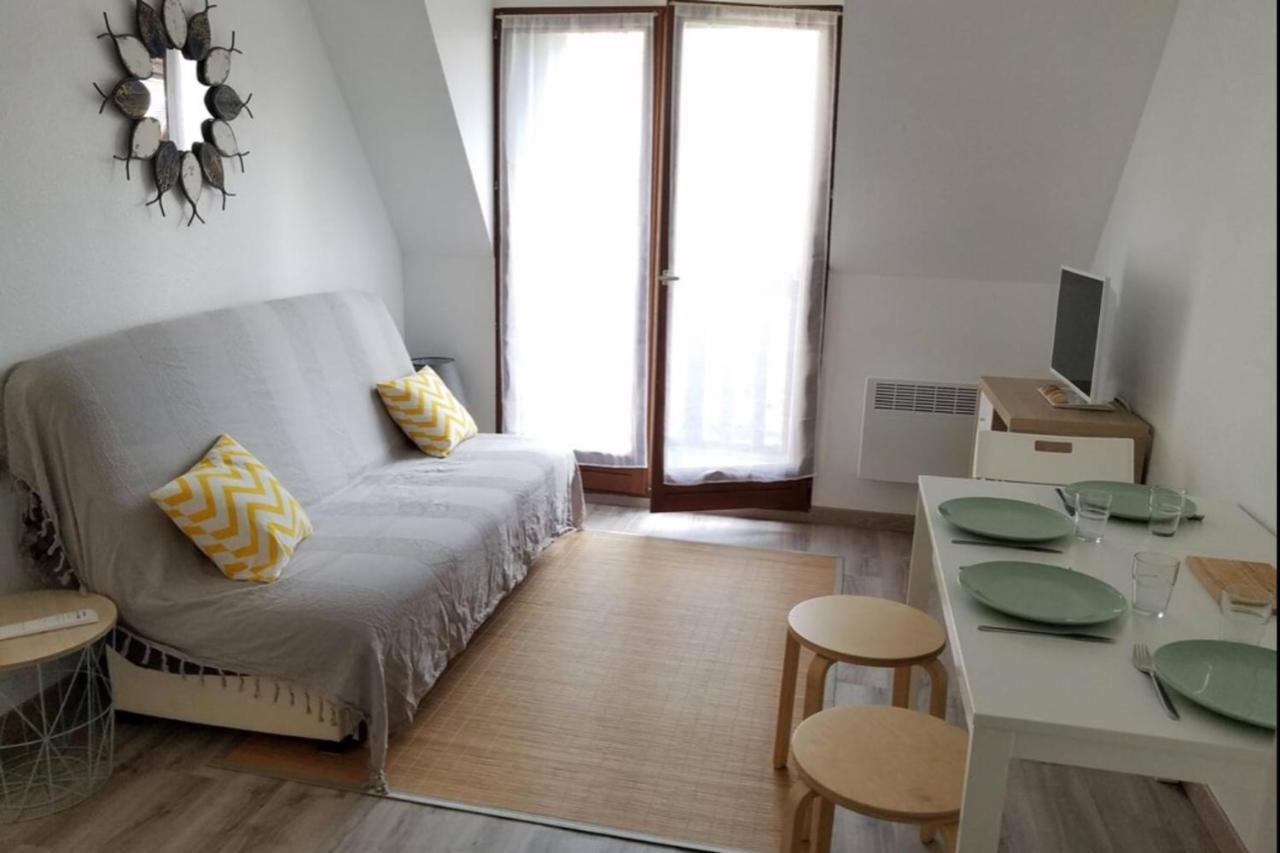 Apt With Balcony At 350 M From The Beach Cabourg Exterior foto